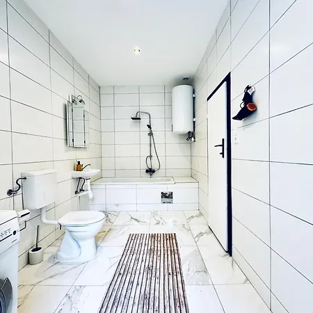 Daire 1-bedroom Retreat In Area *