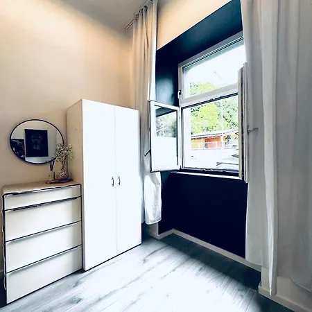 1-bedroom Retreat In Area
