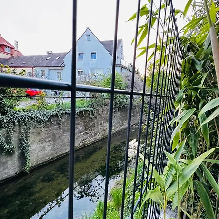 1-bedroom Retreat In Area Apartment